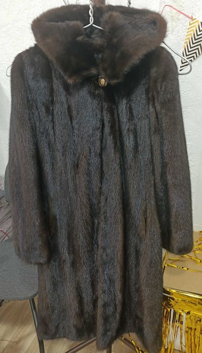 Продается норковая шуба б/у