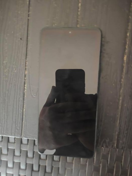 xiaomi 12T pro in stare buna