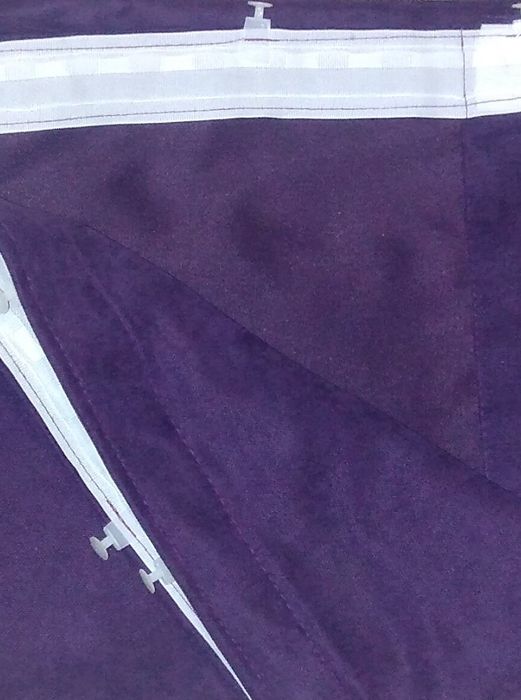 Завеси в тъмно-виолетов нюанс