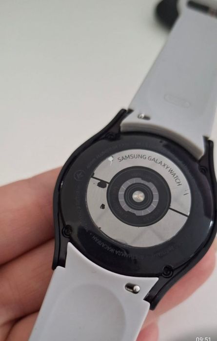ПРОДАМ ЧАСЫ samsung galaxy watch 4 40 мм