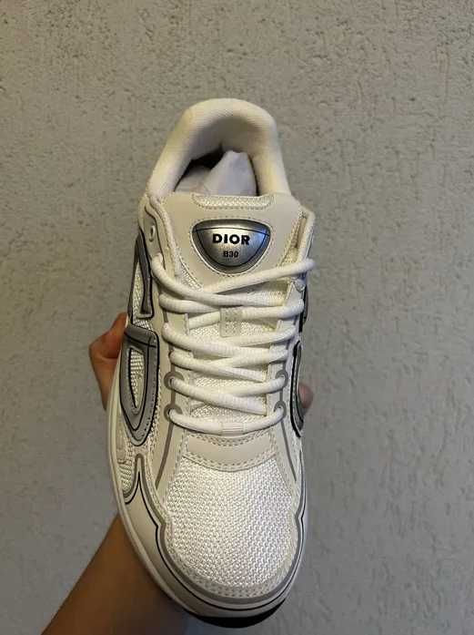 D1OR B30 Reflective White луксозни маратонки 40 41 42 43 44 45 46 бели