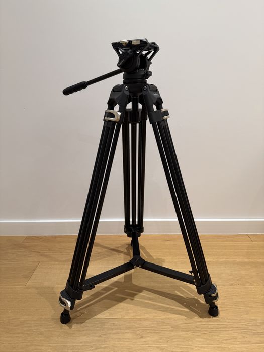 Trepied SmallRig Heavy-Duty cu Cap Fluid 186 cm;