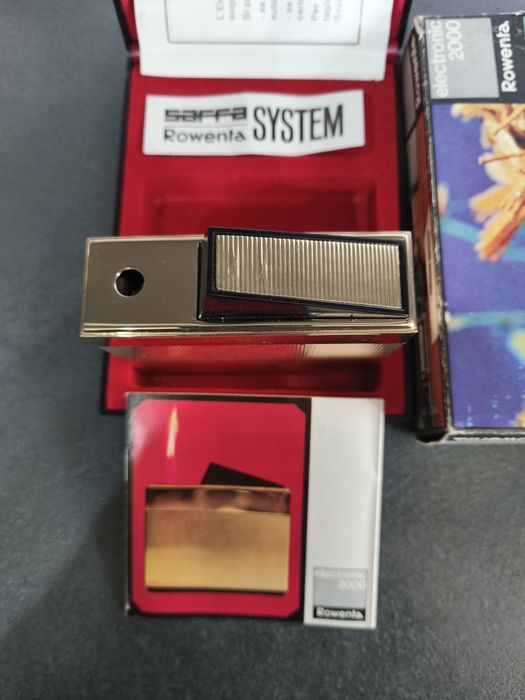 Bricheta vintage Rowenta Electronic 2000
