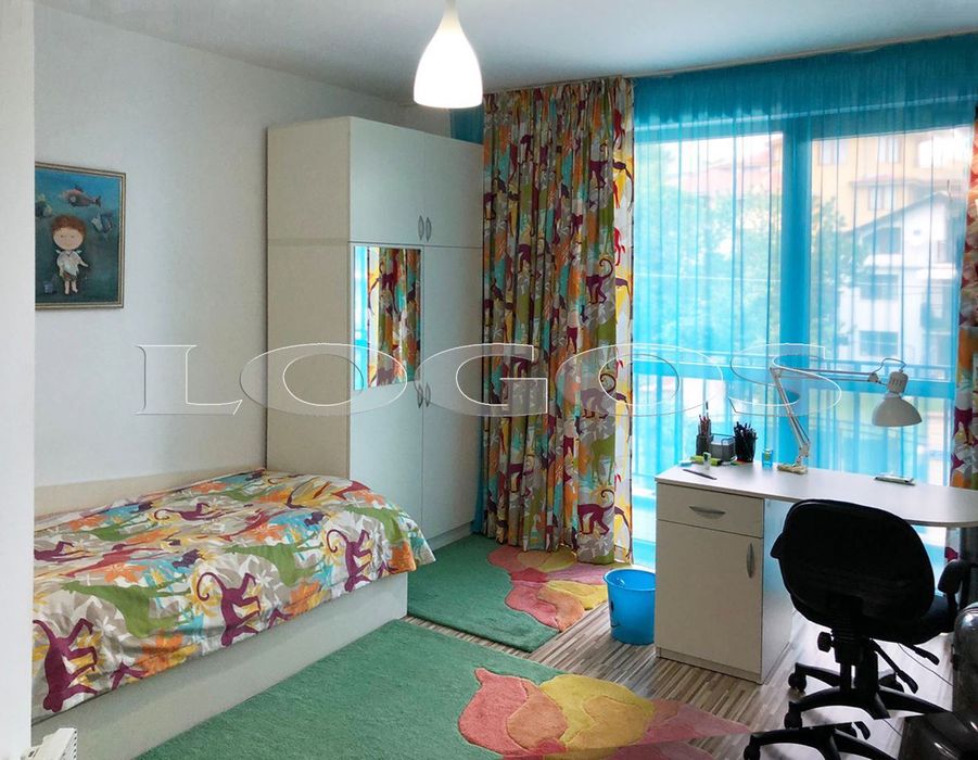 Дава се под наем Четиристаен апартамент в Варна, м-т Траката - 160 кв.м за 900 € - Снимка #9