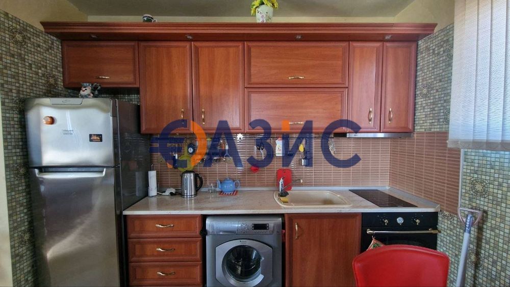 Къща 173 кв. м. на парцел 757 кв. м., в с. близнаци, Общ. Аврен,