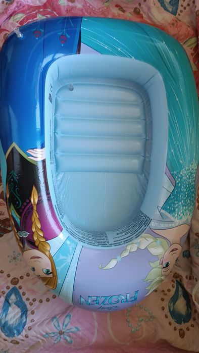 Продавам плажни надуваеми неща