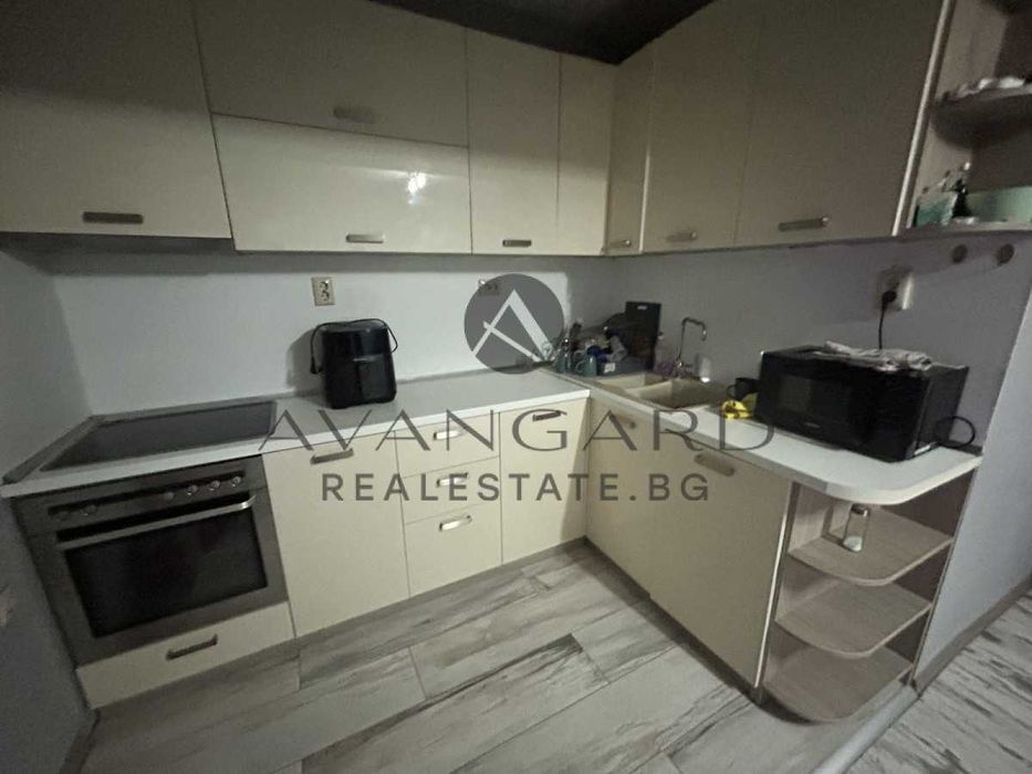 Продава се Тристаен апартамент в Пловдив, Кючук Париж - 81 кв.м за 1840 €/кв.м - Снимка #1