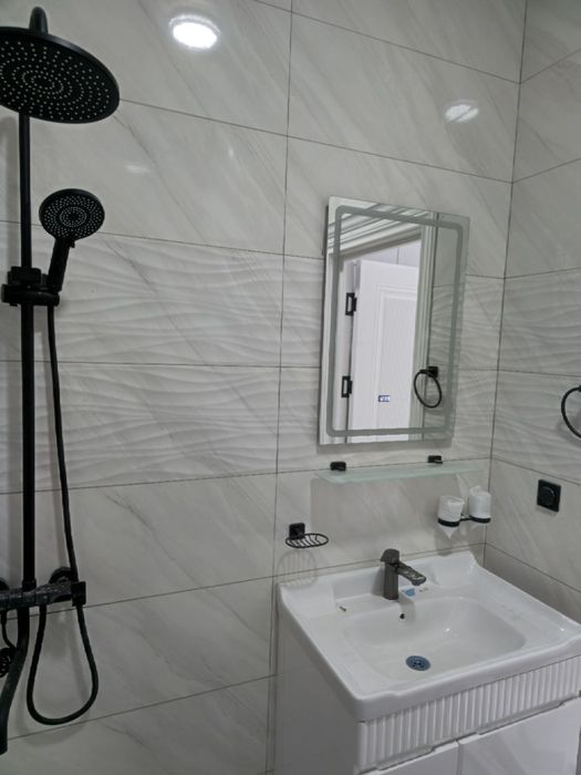 3 Xonali honadon stuvda remont bilan 94 m2