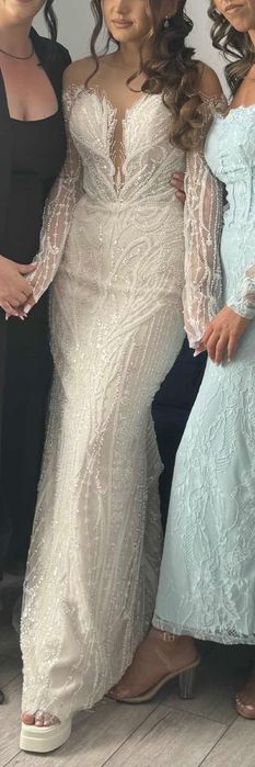 Vând rochie de mireasă +voal