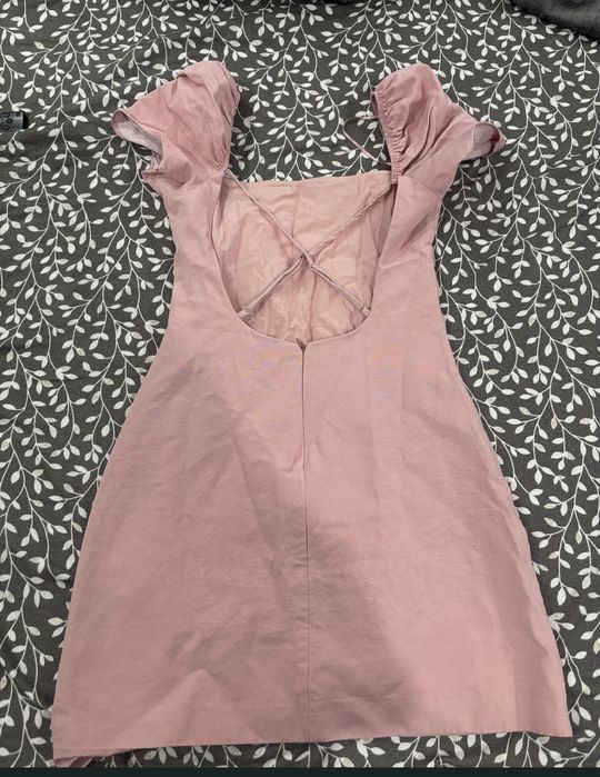 Розова рокля Zara