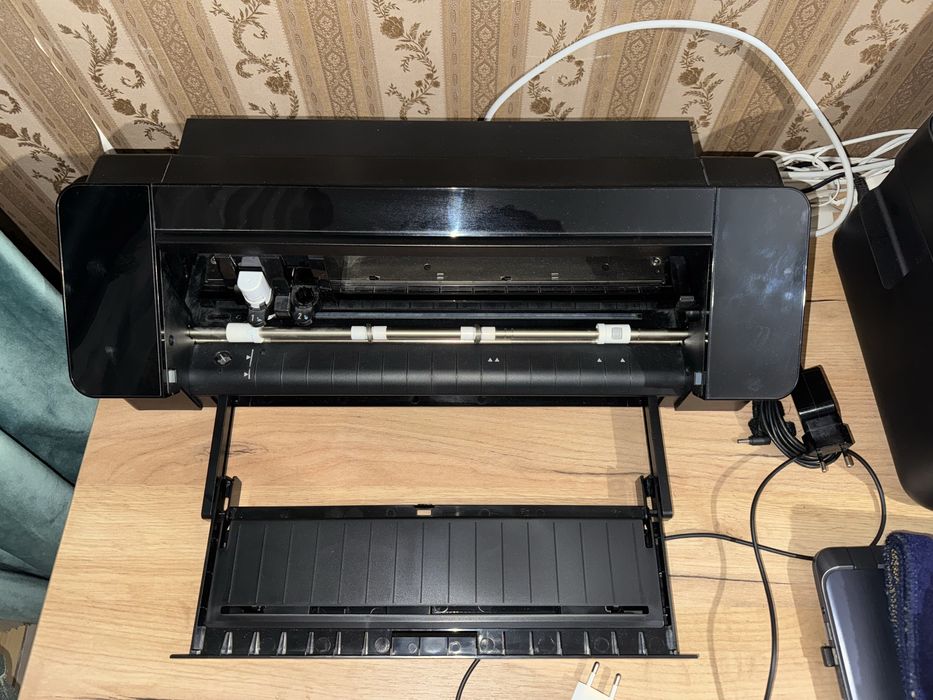 Режущий плоттер SILHOUETTE CAMEO 4 черный