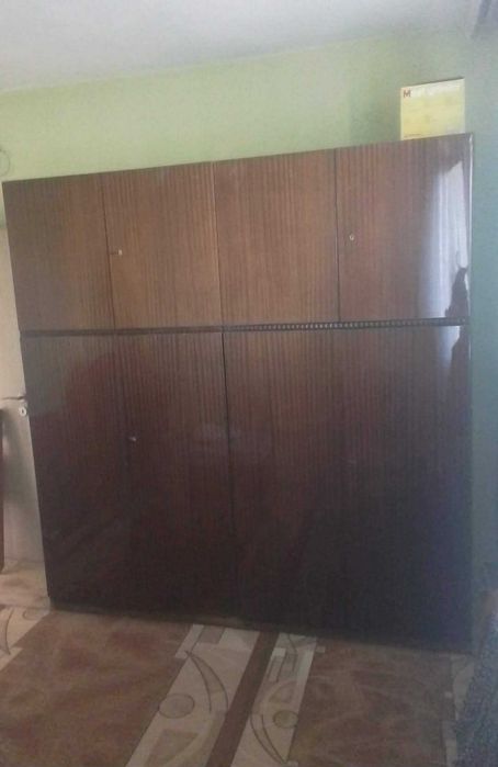 Четирикрилен гардероб