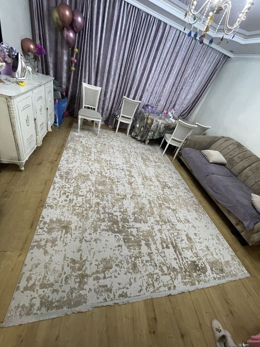 Продам ковер размер 250х350
