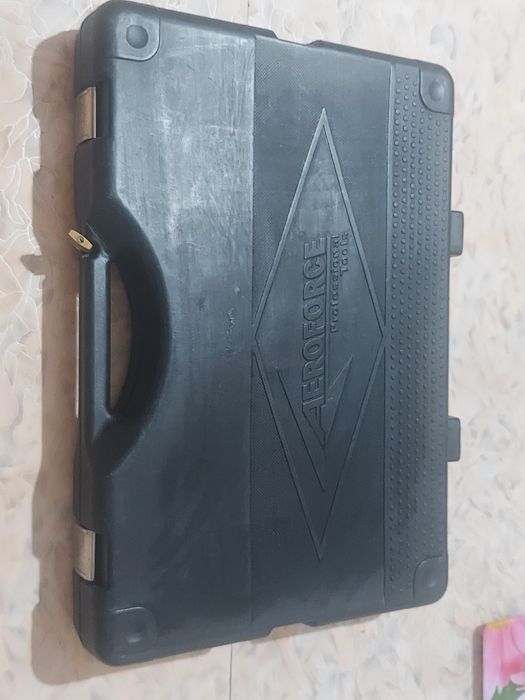 Продам инструмент девяносто один предмет