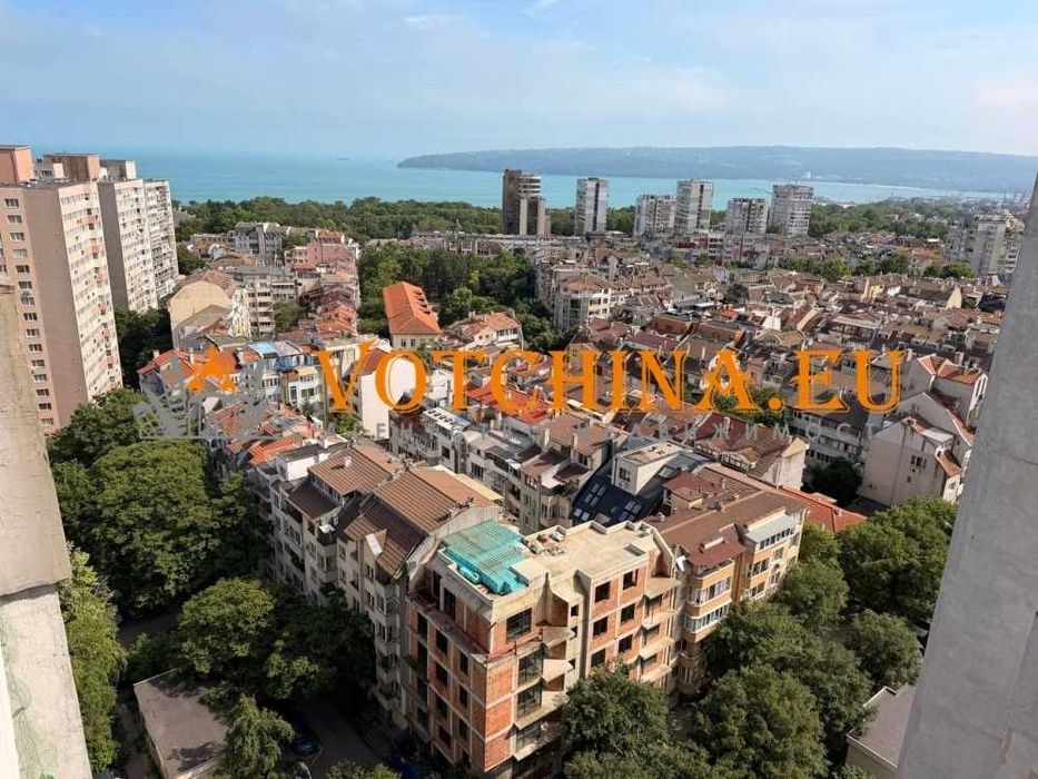 Напълно обновен тристаен апартамент (90 кв.м) с морска панорама – район Спортна зала, гр. Варна