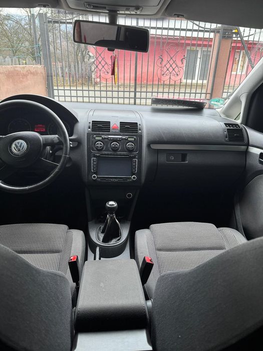 Vw Touran  2.0 tdi 140 cp