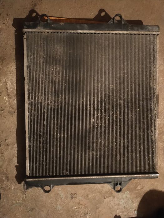 Основной радиатор Prado 120 механика.