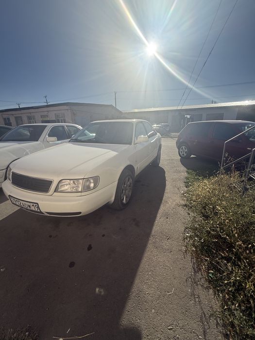 Срочно продам Audi A6 C4