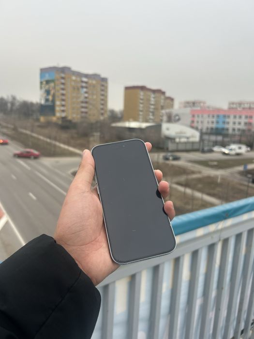 Айфон 15 128гб 84акб