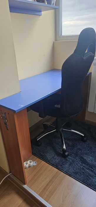 Бюро за усвоен балкон