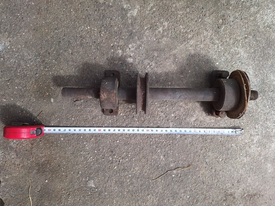 Два броя електрически верижни триони Райдер и ос за циркуляр