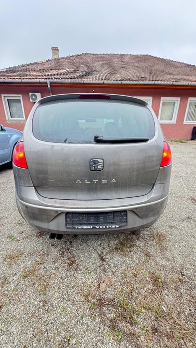 Vând Seat Altea