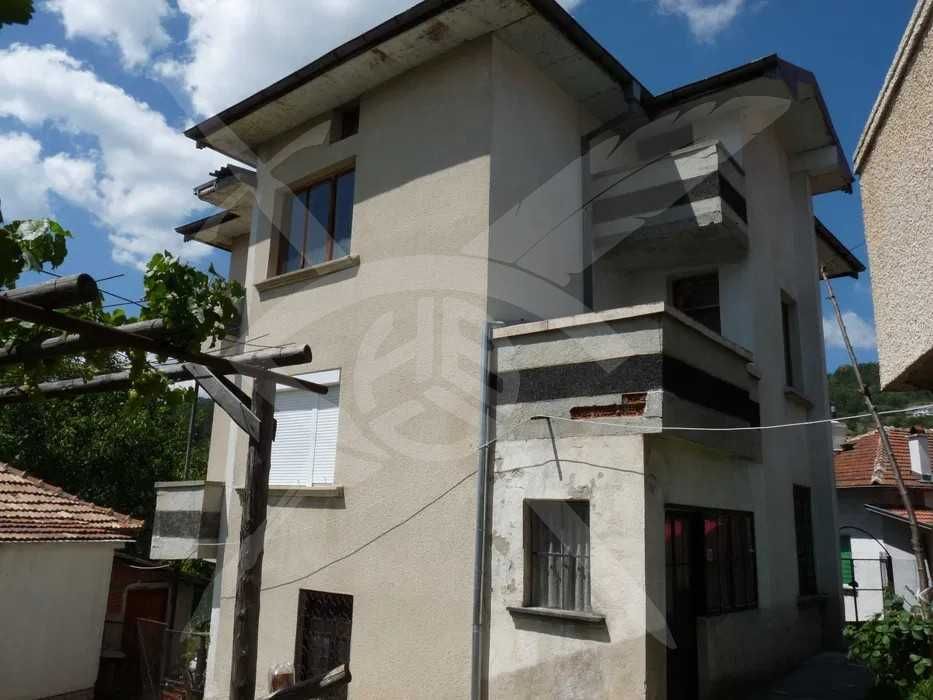 Продава се Къща в с. Баните, Област Смолян - 256 кв.м за 325 €/кв.м - Снимка #13