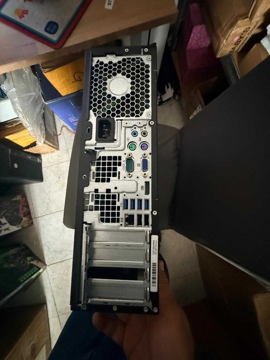 Unitate HP Compaq Elite 8300 SFF cu configurația i5-3470, 4 GB RAM și HDD 120 GB