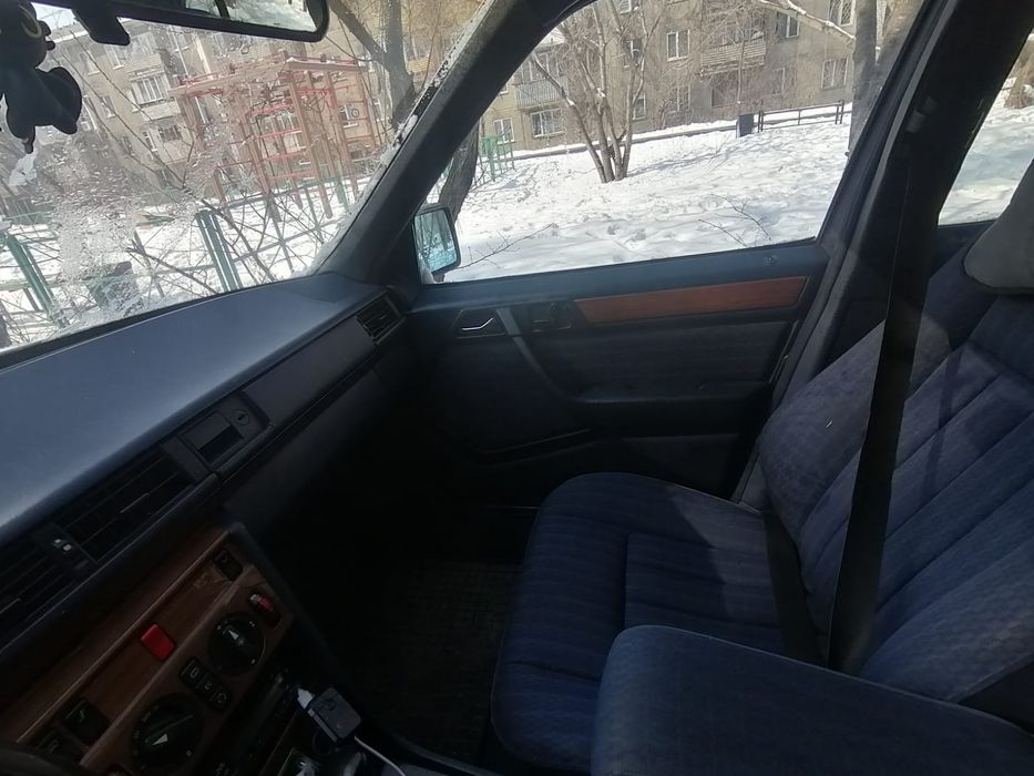 Продам Mercedes 124