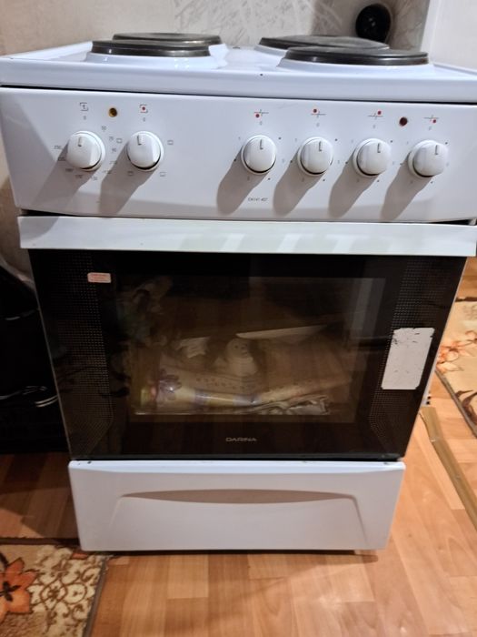 Продам электро плиту б/у рабочая