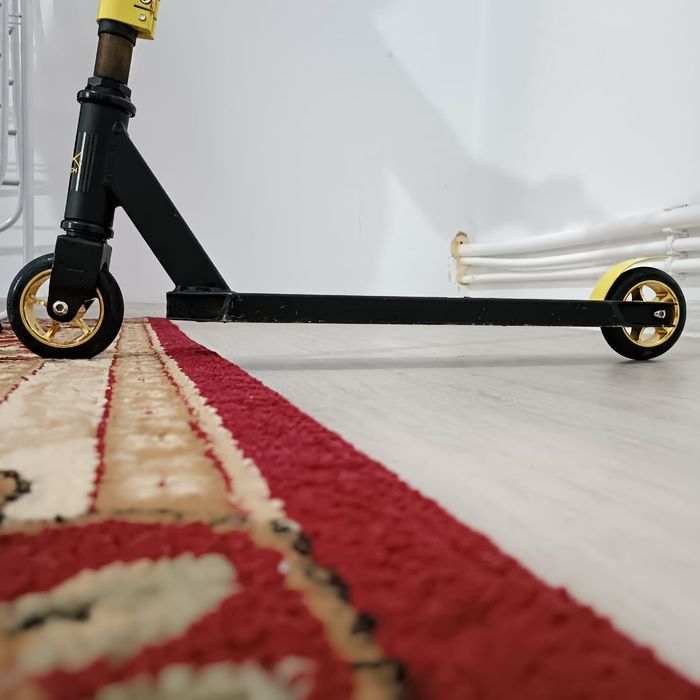 Обменяю трюкавой самокат