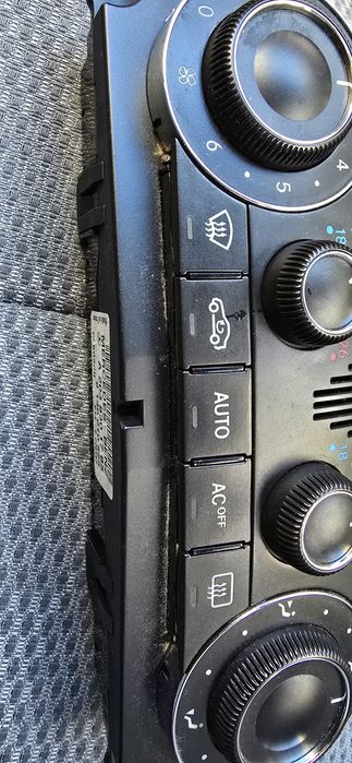 Mercedes w203 фейс, панел климатик. C220 2005г. 20383017
9 1400