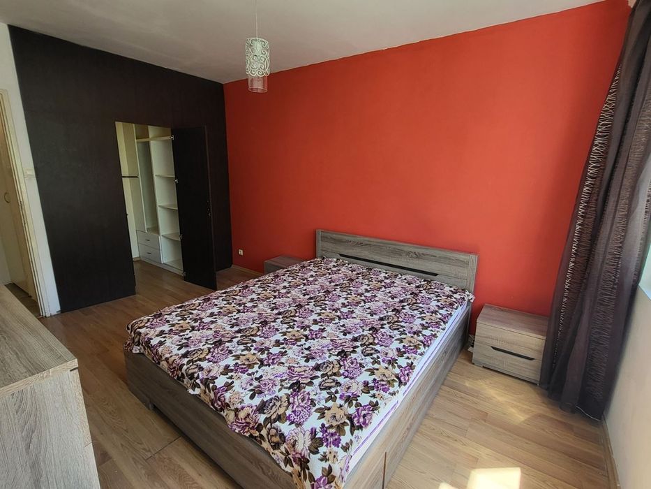 Продава се Двустаен апартамент в София, Люлин 6 - 65 кв.м за 2293 €/кв.м - Снимка #2