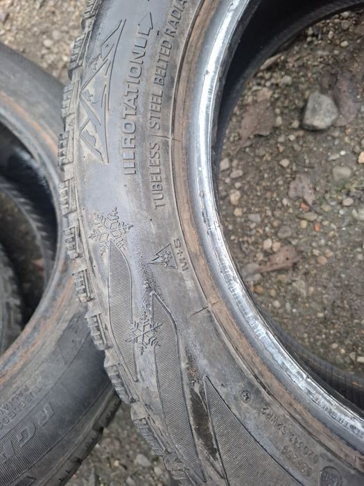 Vand 1 anvelopa 185 60 15 petlas de iarna ca nou dot 2023