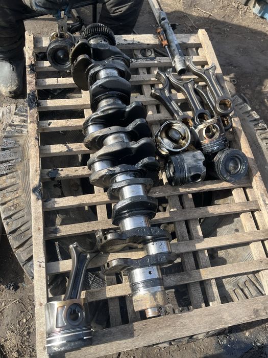 Головка коленвал