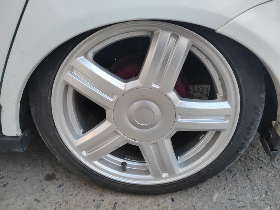 Продам Торусы в комплекте с покрышками