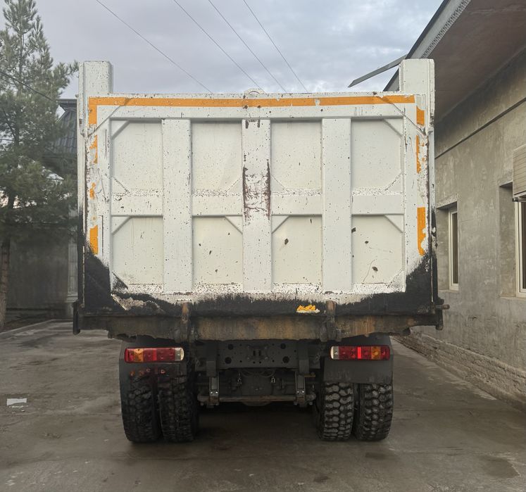 HOWO moshina sotilade