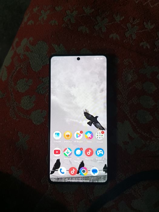 Продам телефон пока м 6 про