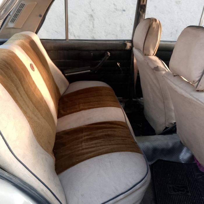 Jiguli 01 sotiladi Vobkent