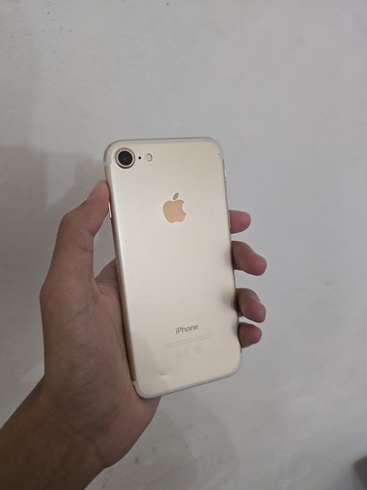 Продам/Обмен IPhone 7 32Gb