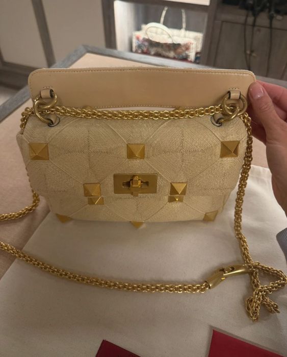 Чанта Valentino Garavani Roman Stud от рафия“