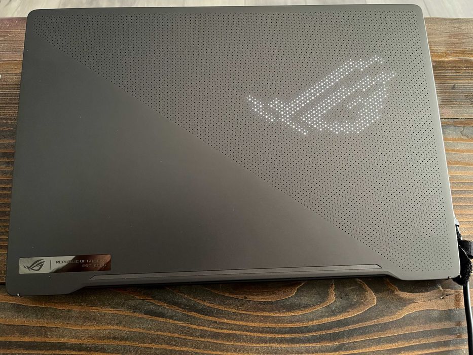 Laptop ASUS ROG Zephyrus G14 - GA401QM