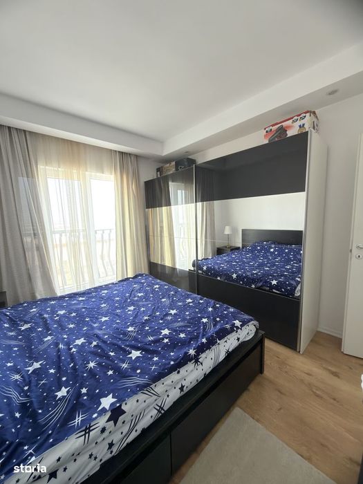 Ap. 2 camere,mobilat,bucatarie separata,balcon, parcare, în Cosmopolis