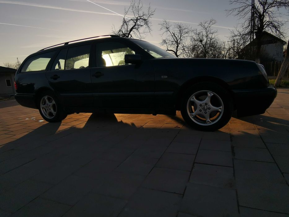 om606, Mercedes W210, E300.