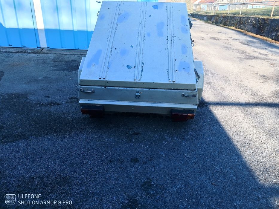 Продавам ремарке