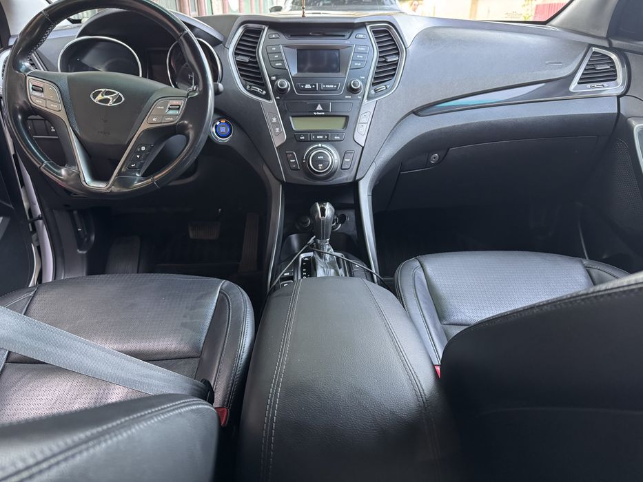 Продам Hyundai Santa-Fe