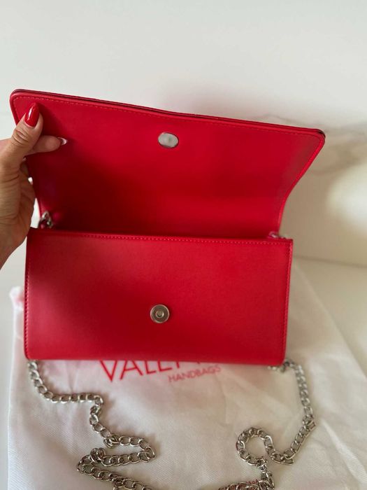 Оригинална нова чанта Valentino
