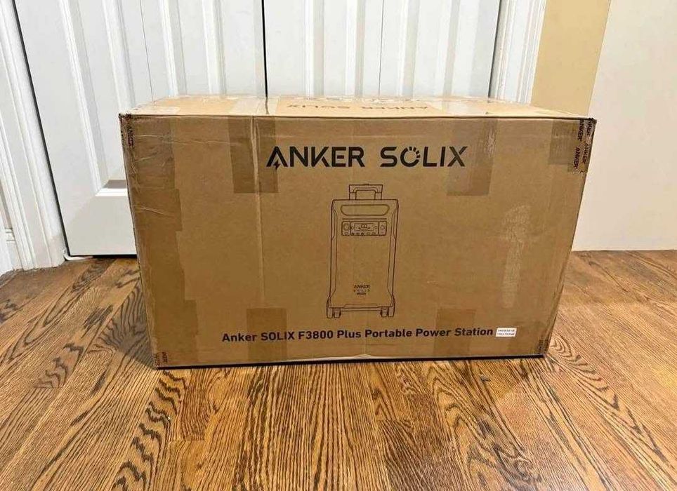 Anker SOLIX F3800 portable power station