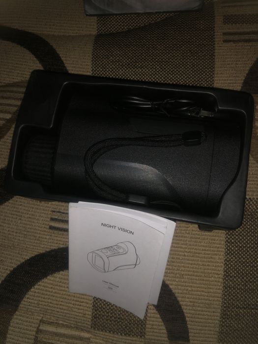 Vând night vision monocular