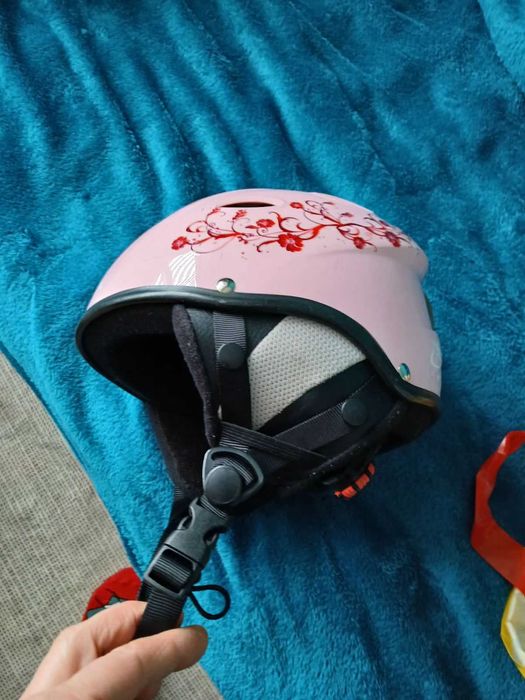 Употребявана ски каска 46-52 см за момиче